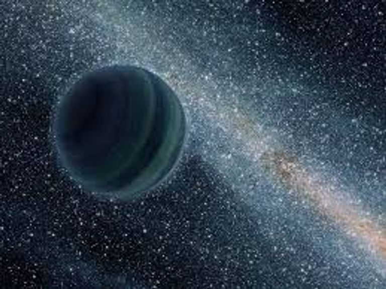 علماء الفلك تمكنوا من قياس كتلة ومسافة كوكب تائه جديد بدقة لأول مرة