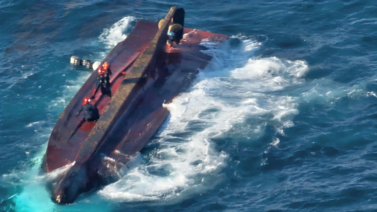 انقلاب قارب في نيجيريا