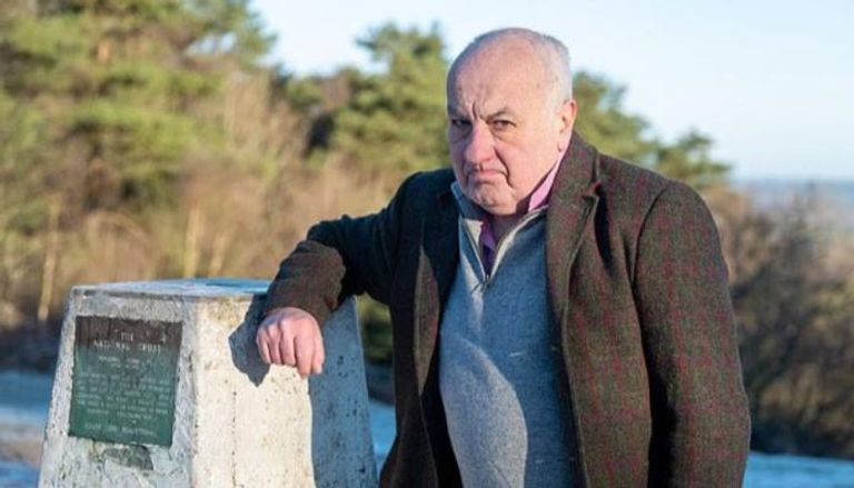 المتطوع آندي جونز