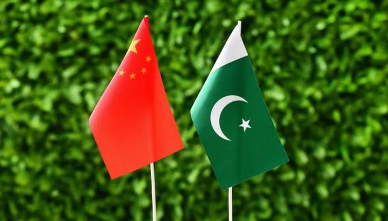وكالة: الصين وباكستان تتعهدان بتعزيز التعاون في مجالات التجارة والتمويل والأمن