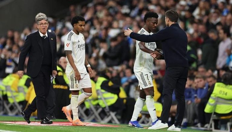 فينيسيوس جونيور وتشابي ألونسو