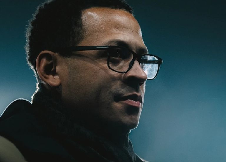 ليام روزونيور ليام روزونيور