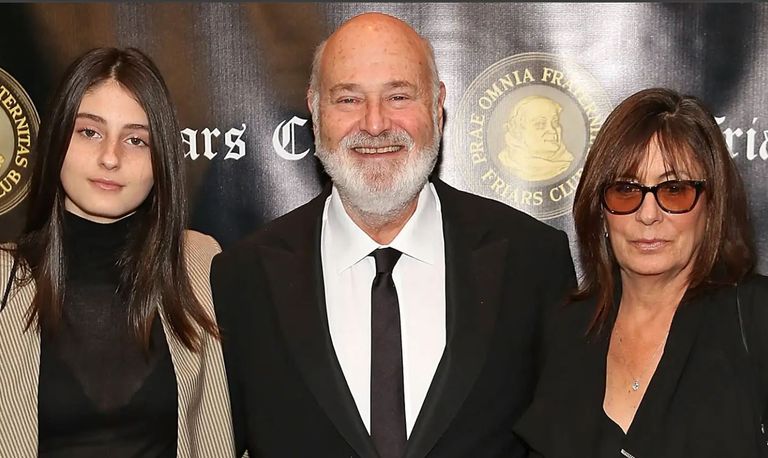 نيك راينر ووالديه