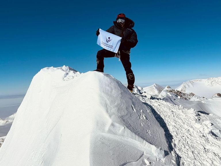 المتسلقة الإماراتية فاطمة عبدالرحمن العوضي