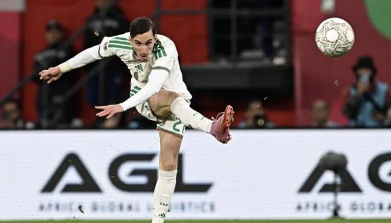 عادل بولبينة، موهبة منتخب الجزائر