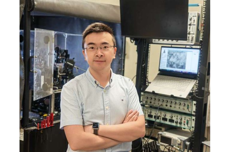 العلماء رصدوا حركة دقيقة للغاية في خلايا الرؤية الليلية للعين عند استشعار الضوء