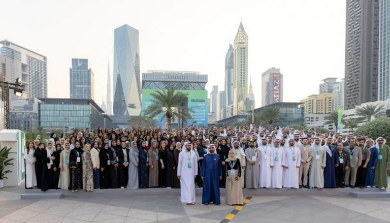 محمد بن راشد يشهد تخريج 522 صانع محتوى 