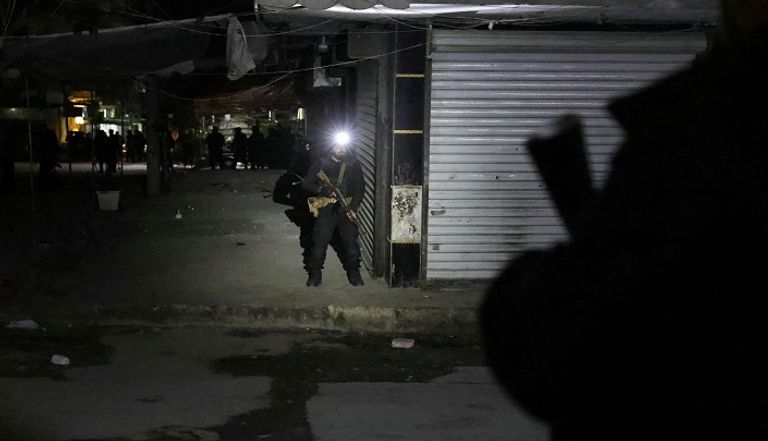 جانب من عمليات التمشيط في حي الشيخ مقصود بحلب