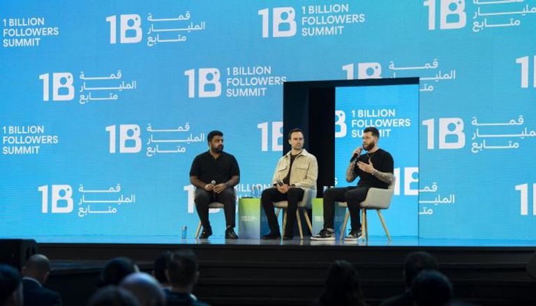 جلسة فتح الآفاق لصناع المحتوى على "لينكد إن"