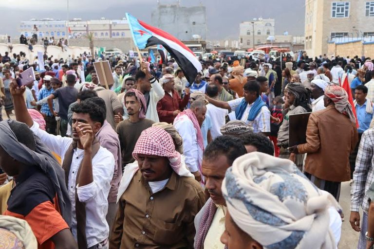 جانب من المظاهرات في سقطرى اليمينة