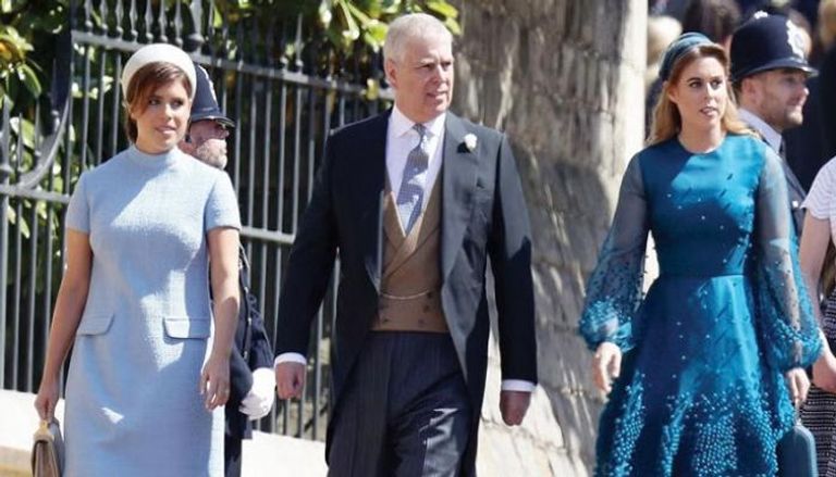 أندرو وابنتيه بياتريس ويوجيني