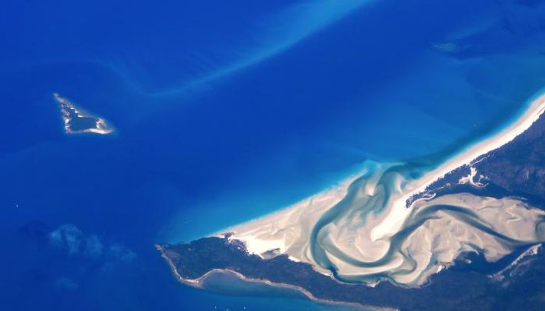 إعصار كوجي يتسبب في قطع الكهرباء باستراليا