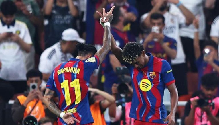 لامين يامال ورافينيا