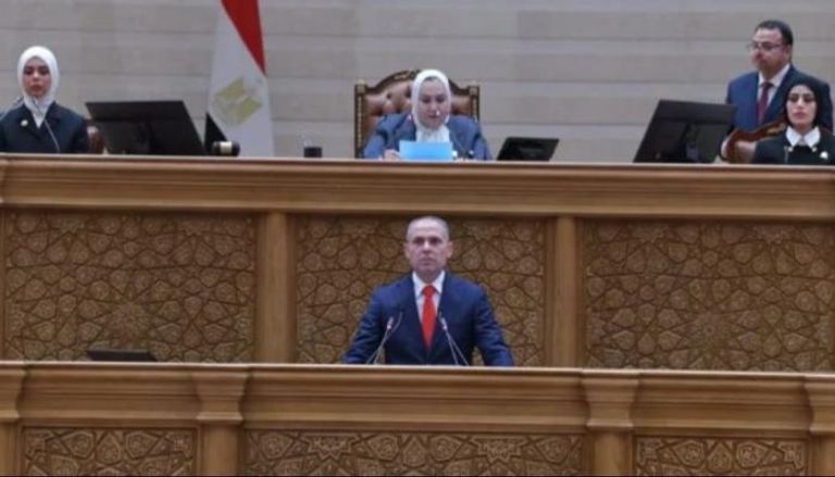 إدارة نسائية للجلسة الافتتاحية لمجلس النواب المصري