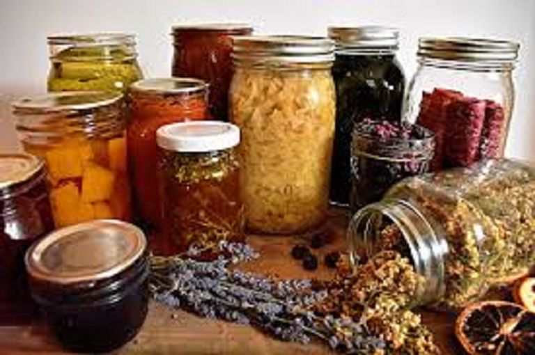 دراستان فرنسيتان تحذران من أخطار المواد الحافظة في الأطعمة