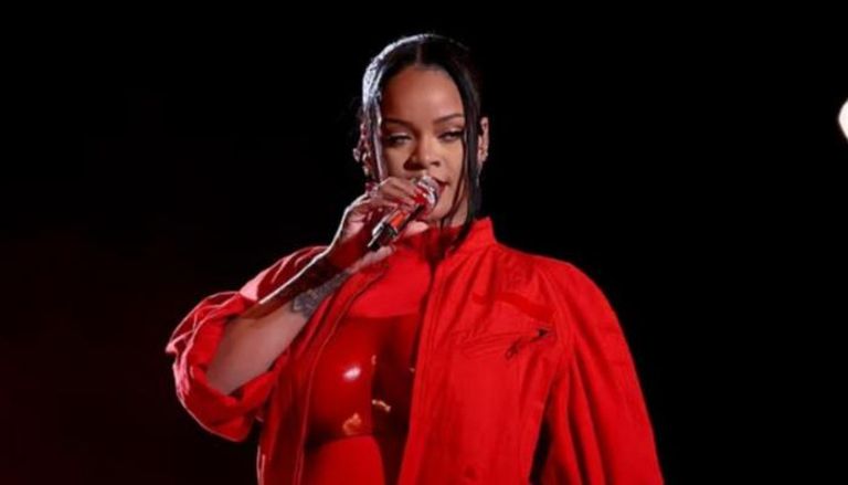 النجمة ريهانا 