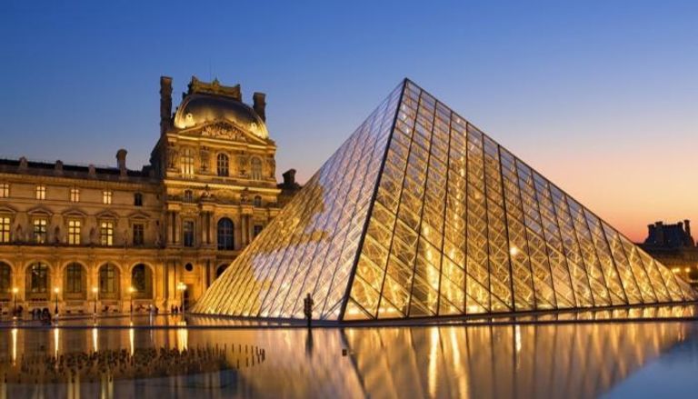 متحف اللوفر - أرشيفية