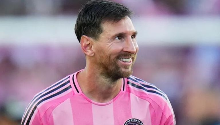 ليونيل ميسي قائد إنتر ميامي الأمريكي