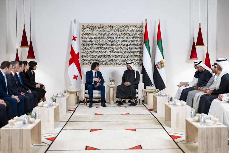 الشيخ محمد بن زايد آل نهيان وإيراكلي كوباخيدزه - وام الشيخ محمد بن زايد آل نهيان وإيراكلي كوباخيدزه - وام