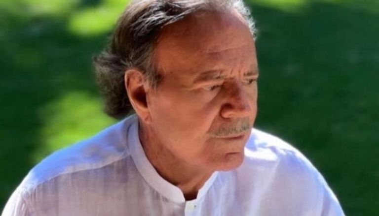 خوليو إغليسياس