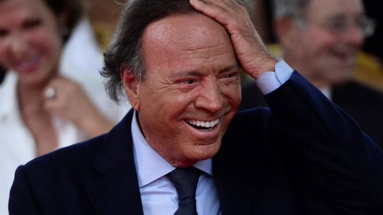 خوليو إغليسياس