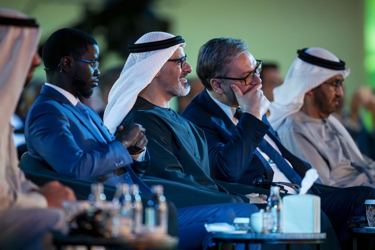 الشيخ خالد بن محمد بن زايد آل نهيان - وام