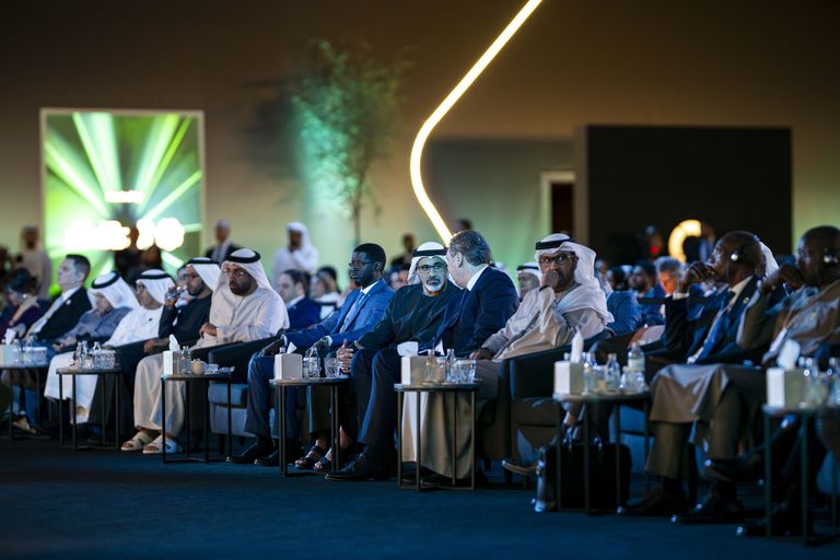 الشيخ خالد بن محمد بن زايد آل نهيان - وام