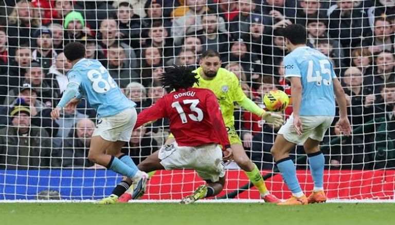 من مباراة مانشستر يونايتد ومانشستر سيتي