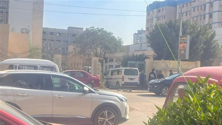 أداء صلاة الجنازة على الأشقاء الخمسة ضحايا تسرب الغاز في مصر