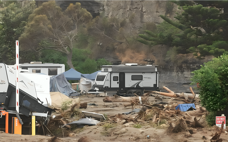 فيضانات أستراليا