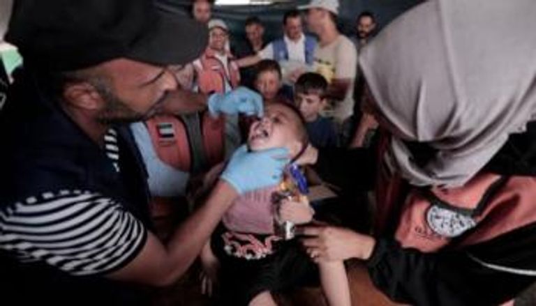 تطعيم أطفال غزة