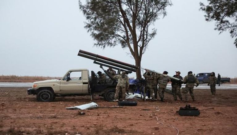 قوات حكومية سورية تستعد لإطلاق صواريخ باتجاه القوات الكردية- فرانس برس