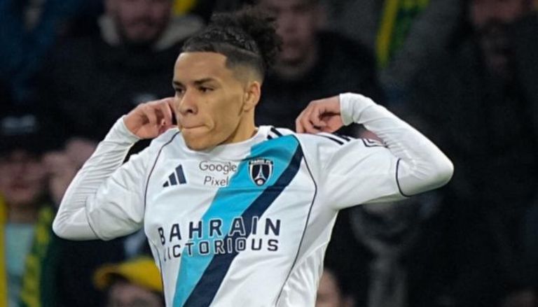 قبال نجم باريس إف سي