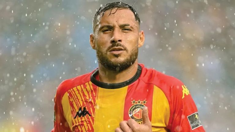 يوسف بلايلي نجم منتخب الجزائر