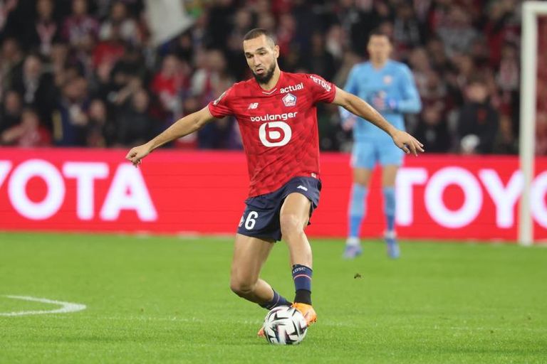 يوسف بلايلي نجم منتخب الجزائر