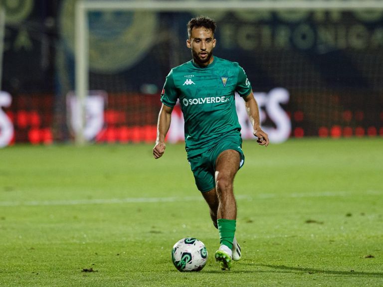 يوسف بلايلي نجم منتخب الجزائر