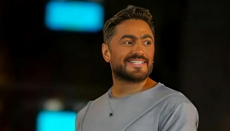 الفنان تامر حسني