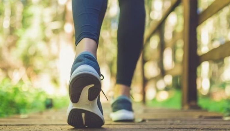المشي يوميا يقلل خطر الوفاة المبكرة