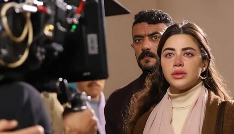 أحمد العوضي ويارا السكري