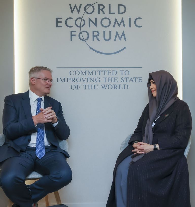 الشيخة لطيفة بنت محمد بن راشد آل مكتوم وماتياس كورمان - وام