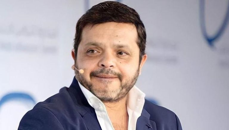 الملصق الدعائي لمسرحية "تاجر السعادة"