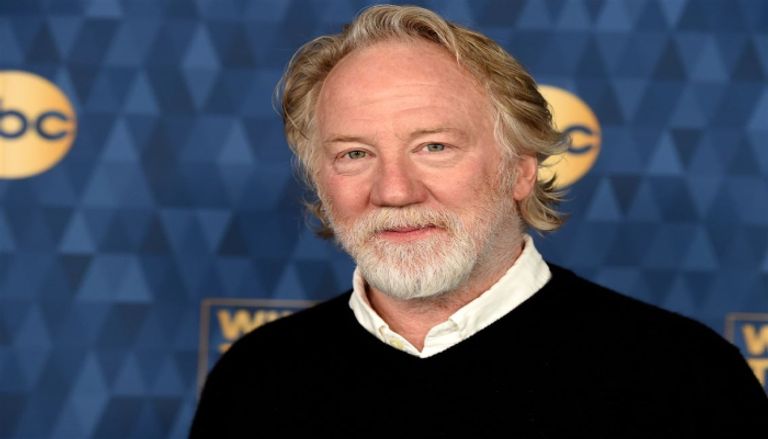 الإفراج عن الممثل تيموثي بوسفيلد