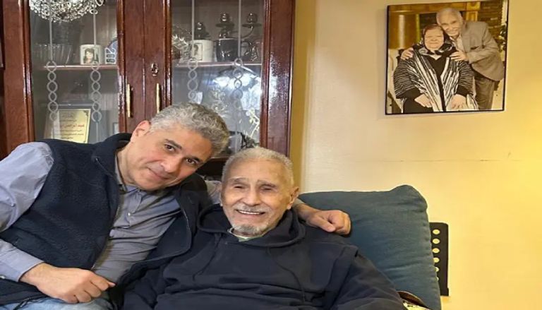 سبب وقف صرف معاش عبدالرحمن أبو زهرة