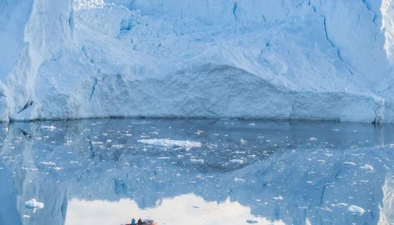 جبال جليدية قرب إيلوليسات، غرينلاند