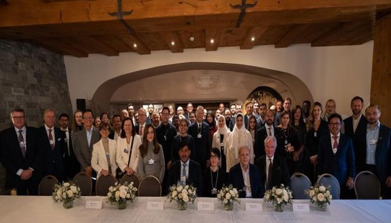 جانب من الجلسة الحوارية