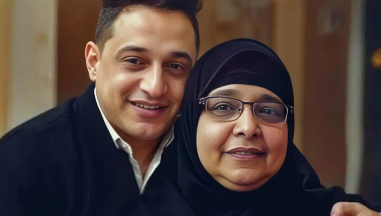 رضا البحراوي ووالدته رضا البحراوي ووالدته