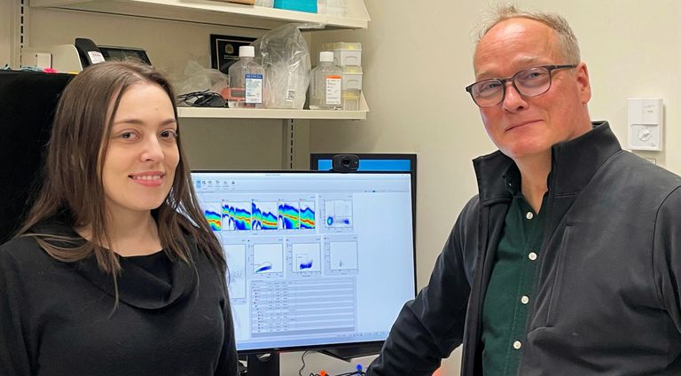 الليثيوم في مواجهة  الفيروس المسبب للإيدز.