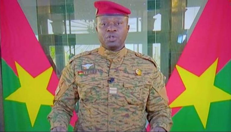 الرئيس الانتقالي السابق في بوركينا فاسو بول - هنري داميبا