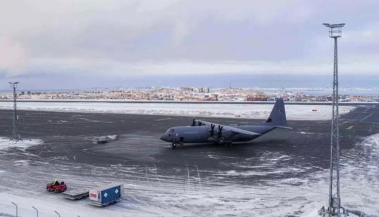 طائرة عسكرية تابعة لسلاح الجو الملكي الدانماركي في مطار نوك