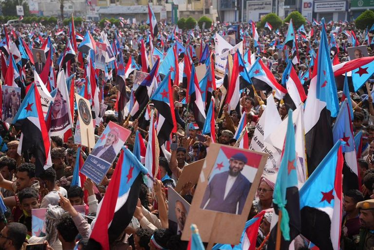 جانب من المظاهرات المؤيدة للانتقالي الجنوبي